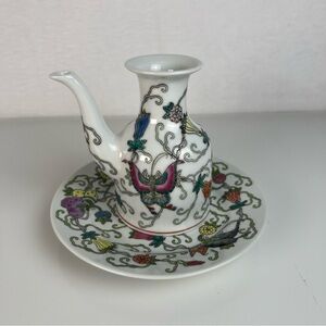 Vintage Elegant Asian Multicolor Porcelain Sake/Soy Vase and Saucer Set